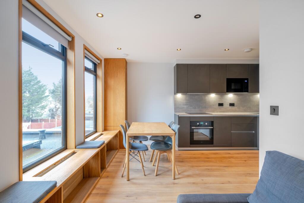 2 bed 1st Floor Flat for rent in Hendon. From Hamptons - Hampstead