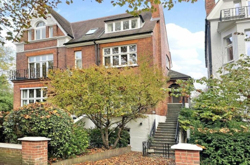 4 bed 1st Floor Flat for rent in Hampstead. From Hamptons - Hampstead
