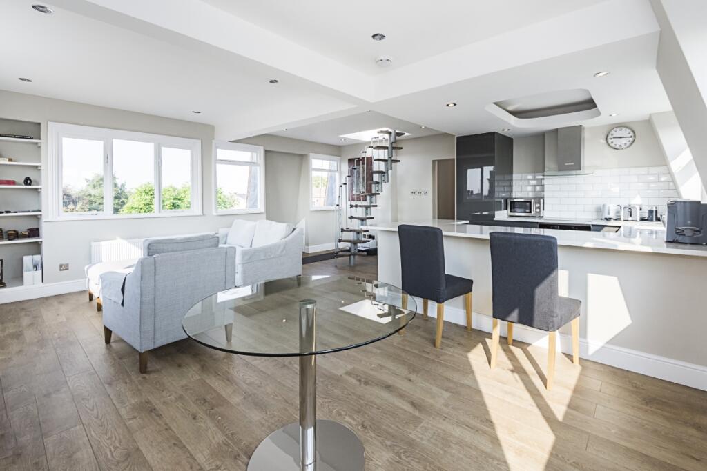 2 bed Apartment for rent in Hampstead. From Hamptons - Hampstead