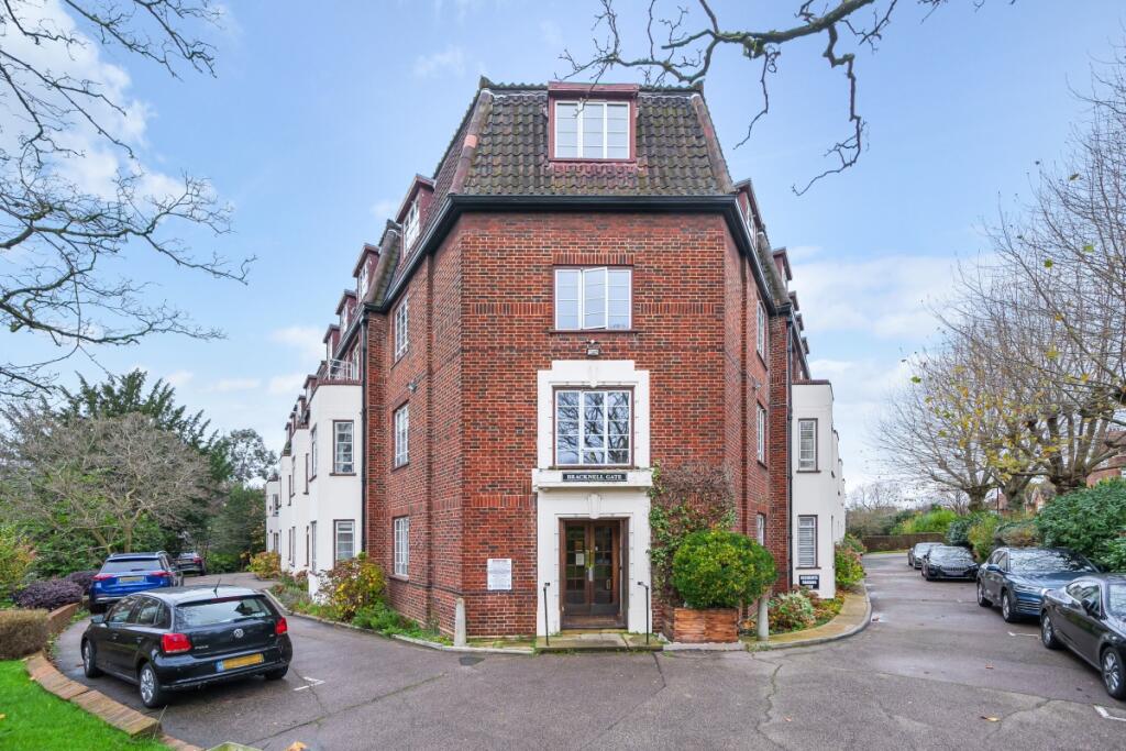3 bed 1st Floor Flat for rent in Hampstead. From Hamptons - Hampstead