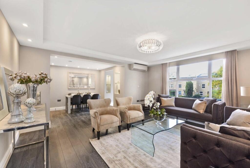 3 bed 1st Floor Flat for rent in Hampstead. From Hamptons - Hampstead