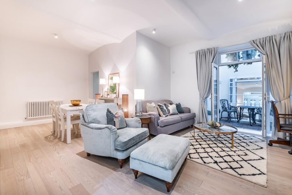 2 bed Apartment for rent in Paddington. From Hamptons International Sales - Hyde Park