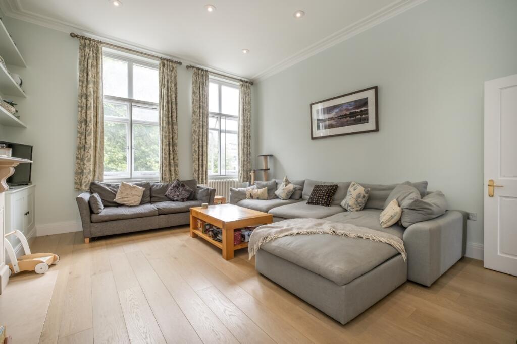 2 bed Apartment for rent in Paddington. From Hamptons International Sales - Hyde Park