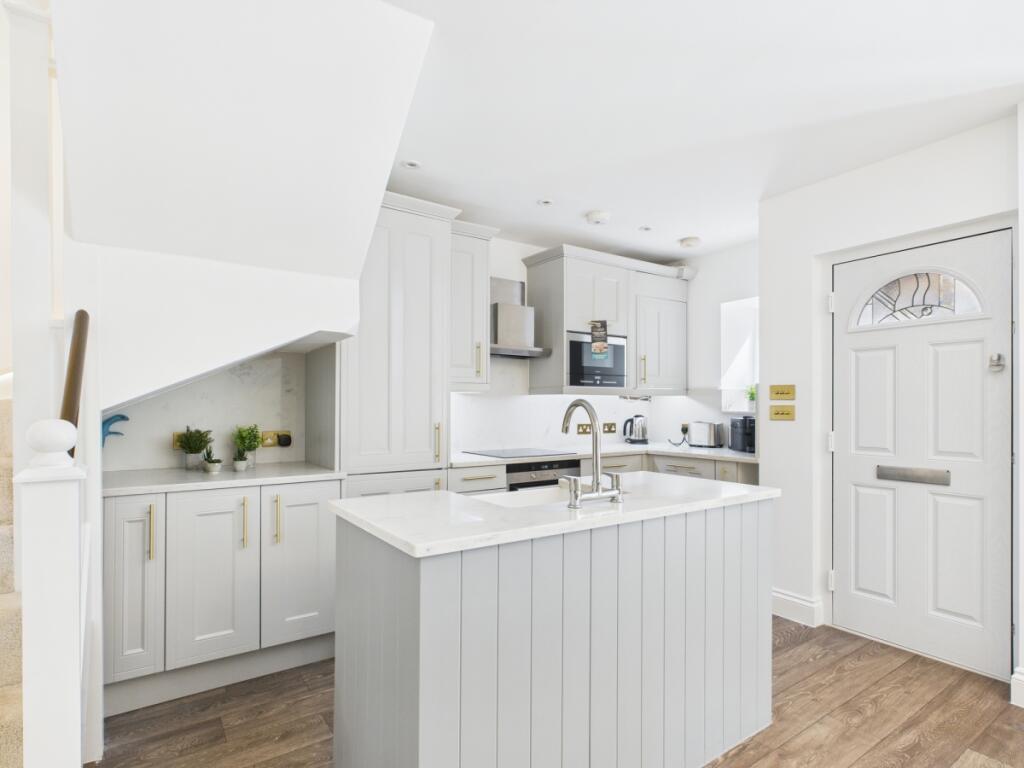 2 bed Detached for rent in Paddington. From Hamptons International Sales - Hyde Park 2 bed Detached for rent in Paddington. From Hamptons International Sales - Hyde Park