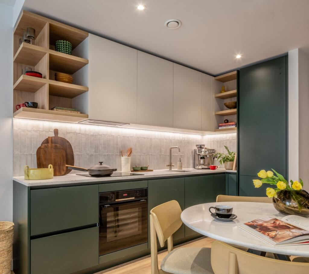 1 bed 1st Floor Flat for rent in . From Hamptons International Sales - Hyde Park 1 bed 1st Floor Flat for rent in . From Hamptons International Sales - Hyde Park