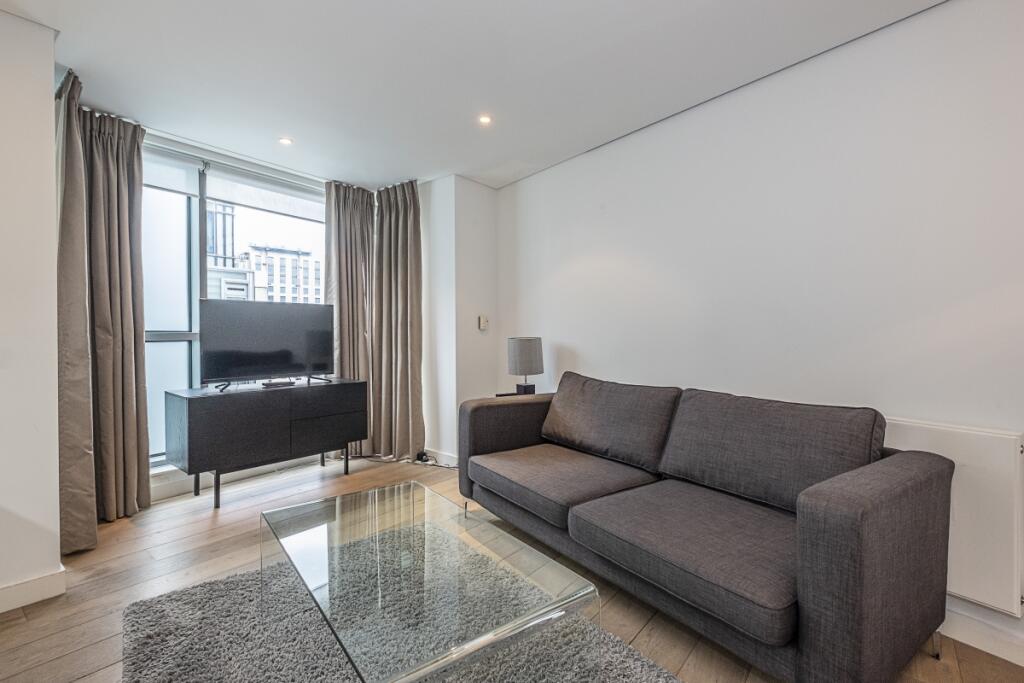 2 bed Apartment for rent in Paddington. From Hamptons International Sales - Hyde Park