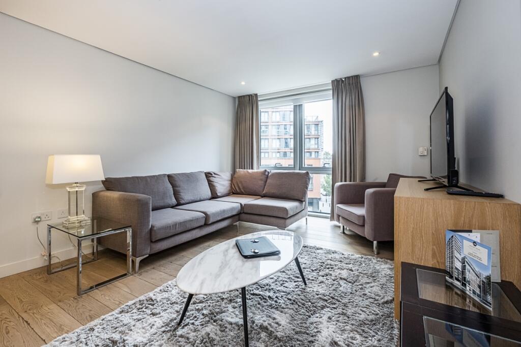 3 bed Apartment for rent in Paddington. From Hamptons International Sales - Hyde Park