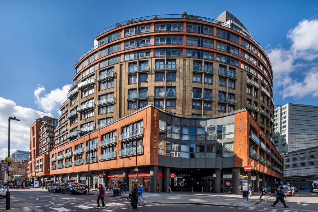 3 bed 1st Floor Flat for rent in Paddington. From Hamptons International Sales - Hyde Park 3 bed 1st Floor Flat for rent in Paddington. From Hamptons International Sales - Hyde Park