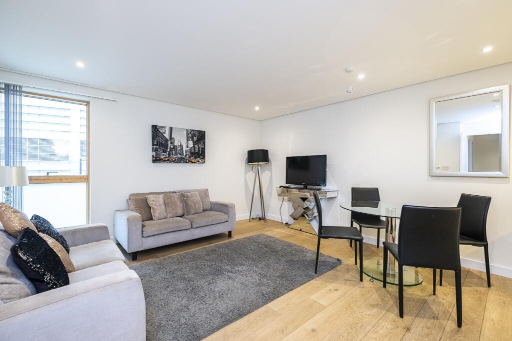 2 bed Apartment for rent in Paddington. From Hamptons International Sales - Hyde Park