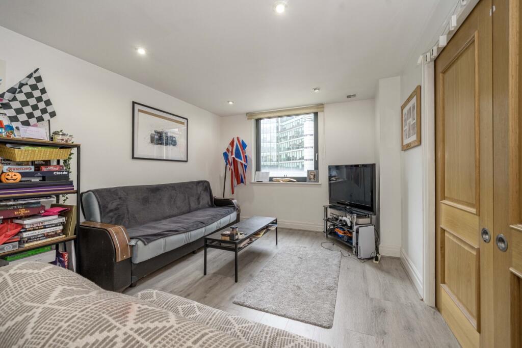 2 bed Apartment for rent in Paddington. From Hamptons International Sales - Hyde Park