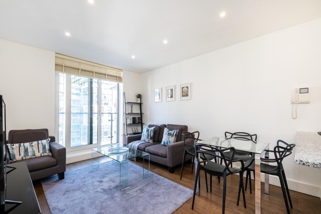 2 bed Apartment for rent in Paddington. From Hamptons International Sales - Hyde Park