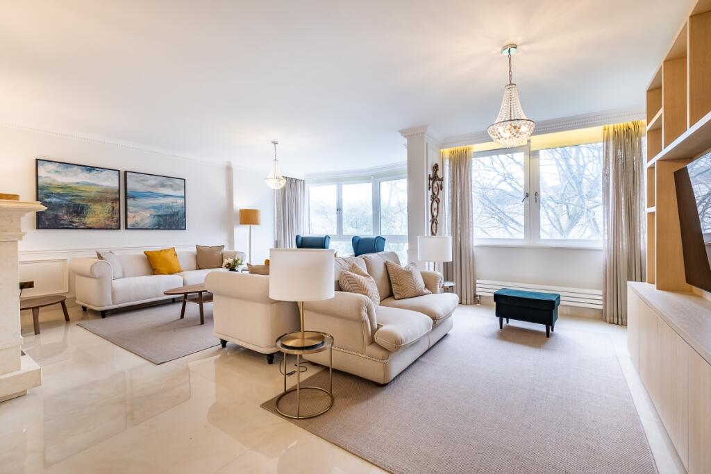 3 bed Apartment for rent in Paddington. From Hamptons International Sales - Hyde Park