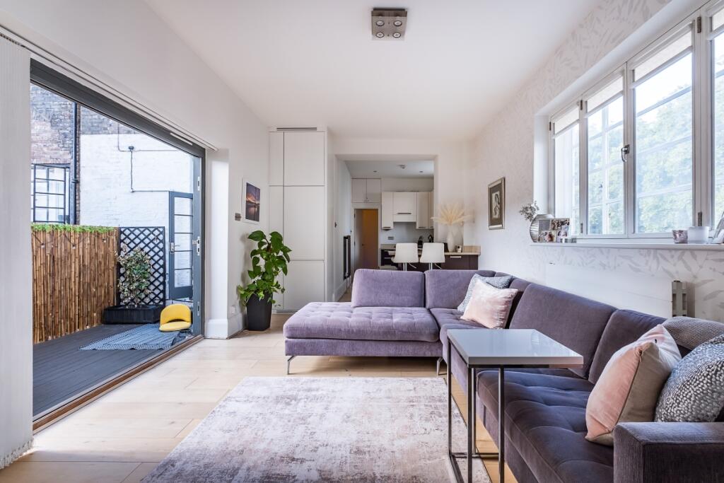 1 bed Apartment for rent in Paddington. From Hamptons International Sales - Hyde Park 1 bed Apartment for rent in Paddington. From Hamptons International Sales - Hyde Park