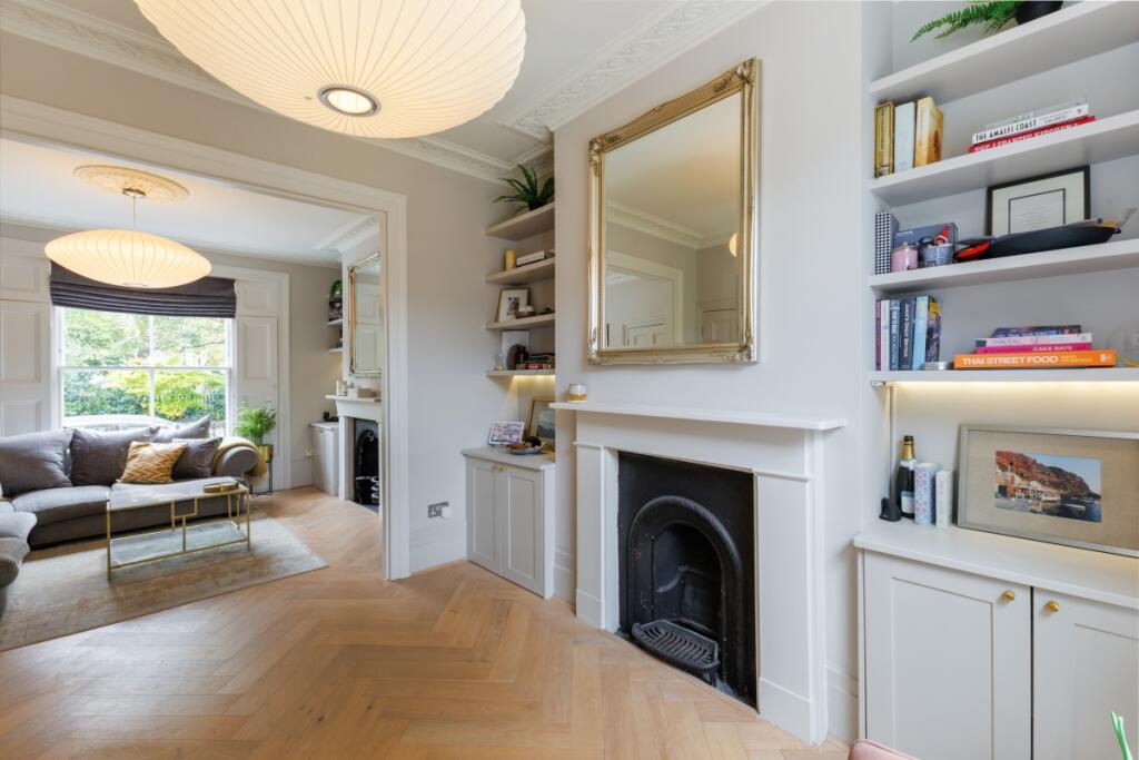 3 bed Mid Terraced House for rent in Islington. From Hamptons - Islington 3 bed Mid Terraced House for rent in Islington. From Hamptons - Islington