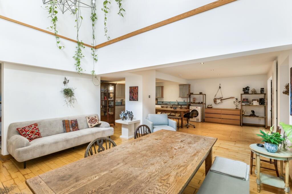 2 bed Apartment for rent in Islington. From Hamptons - Islington