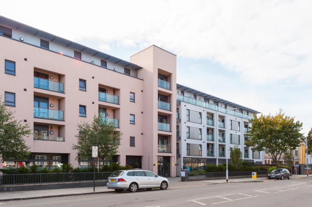1 bed Apartment for rent in Islington. From Hamptons - Islington