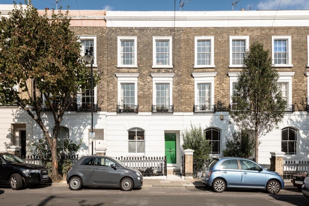 2 bed Duplex for rent in Islington. From Hamptons - Islington