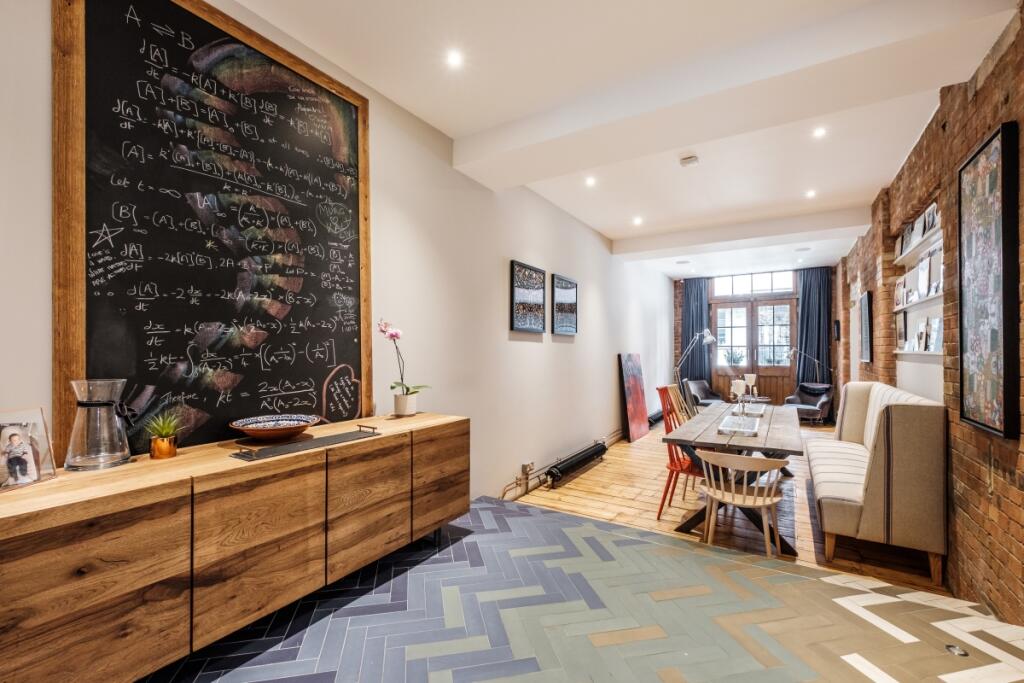 2 bed 1st Floor Flat for rent in Islington. From Hamptons - Islington 2 bed 1st Floor Flat for rent in Islington. From Hamptons - Islington