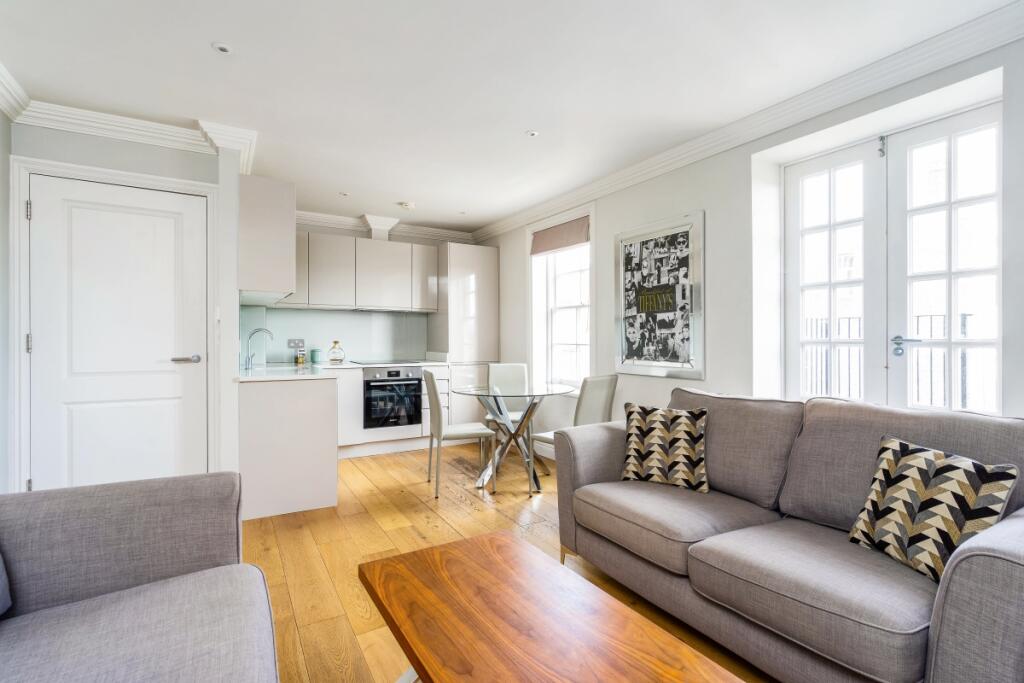 2 bed 1st Floor Flat for rent in Islington. From Hamptons - Islington