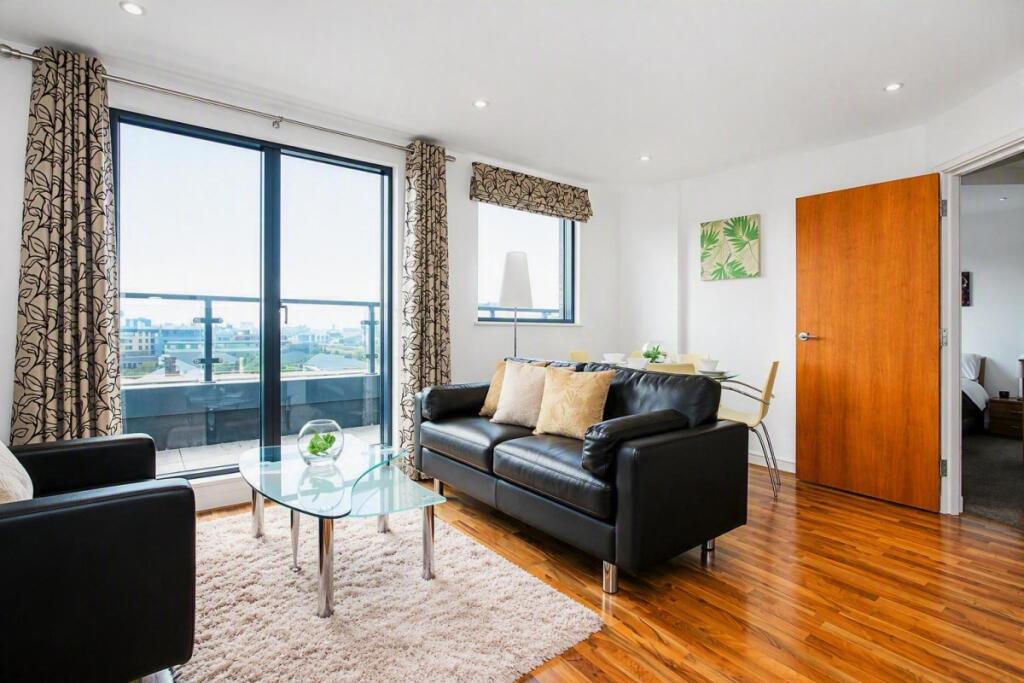 2 bed 1st Floor Flat for rent in Islington. From Hamptons - Islington