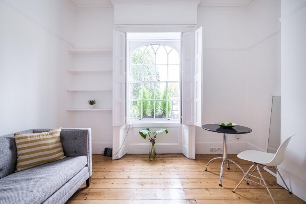 1 bed 1st Floor Flat for rent in Islington. From Hamptons - Islington