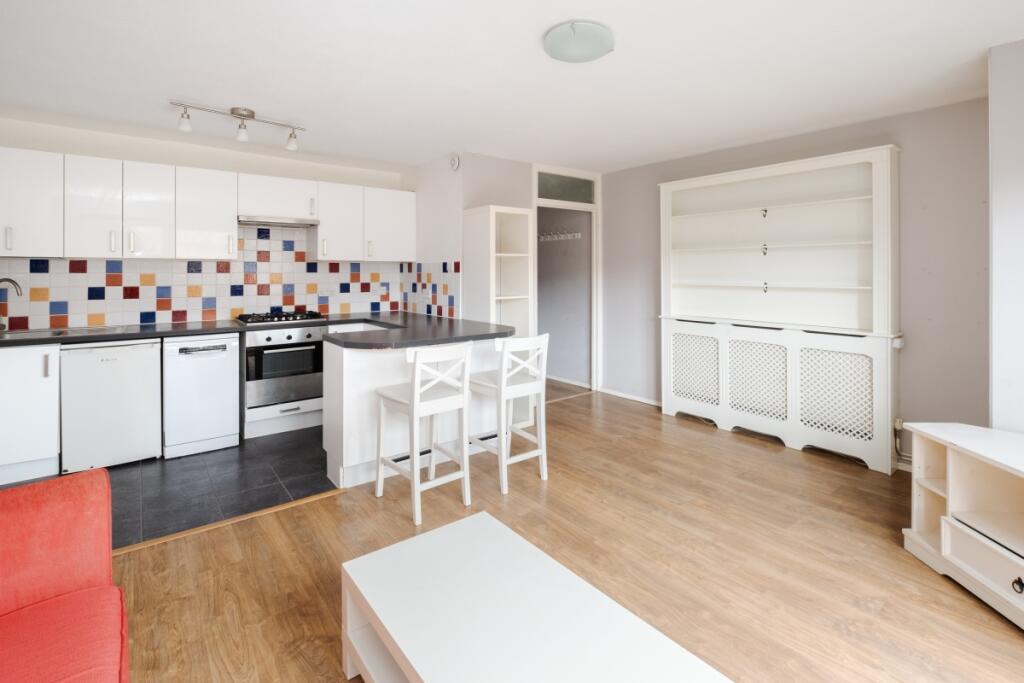 1 bed 1st Floor Flat for rent in Islington. From Hamptons - Islington