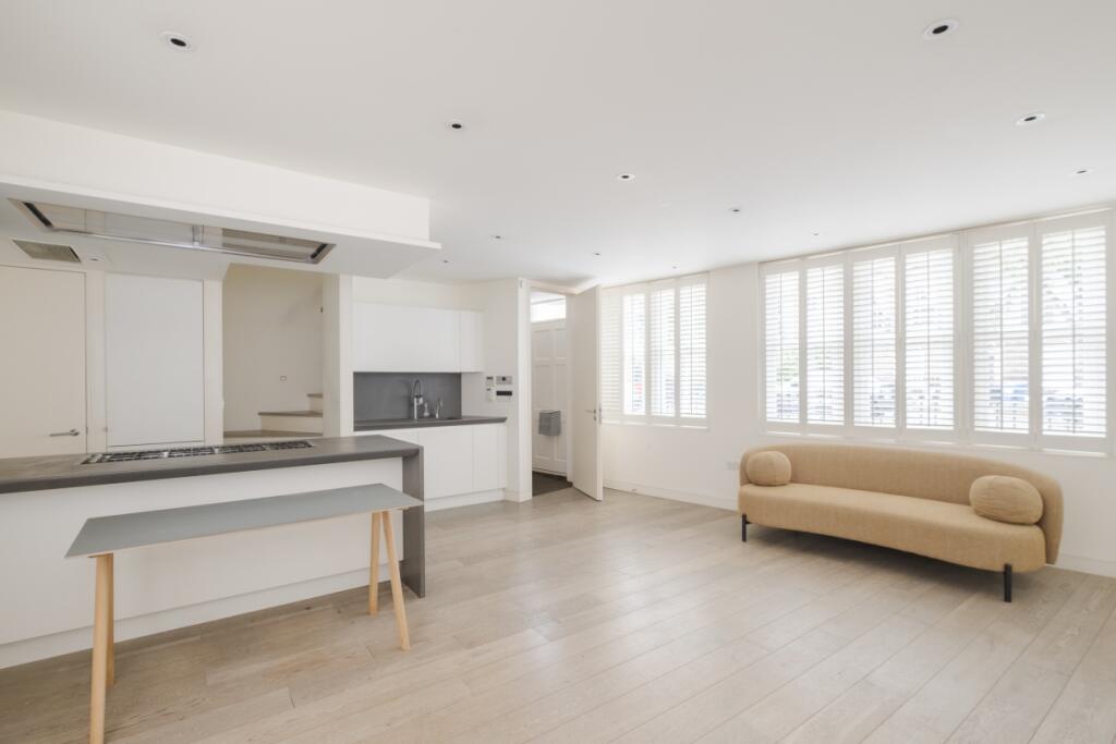 3 bed Mid Terraced House for rent in Islington. From Hamptons - Islington 3 bed Mid Terraced House for rent in Islington. From Hamptons - Islington