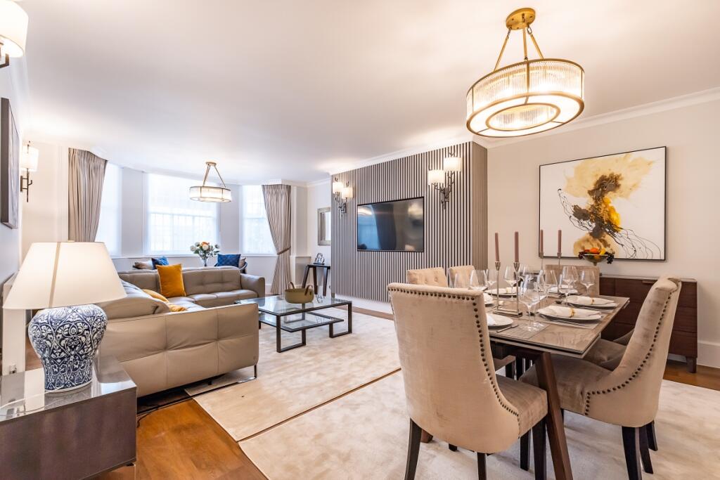 3 bed 1st Floor Flat for rent in Kensington. From Hamptons - Kensington