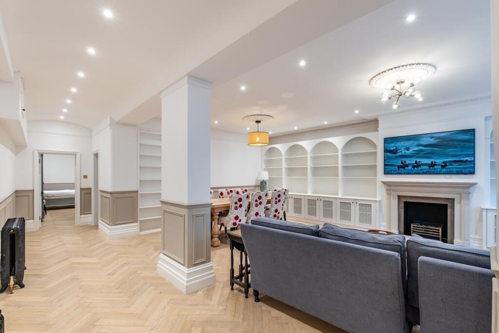 2 bed Apartment for rent in Kensington. From Hamptons - Kensington