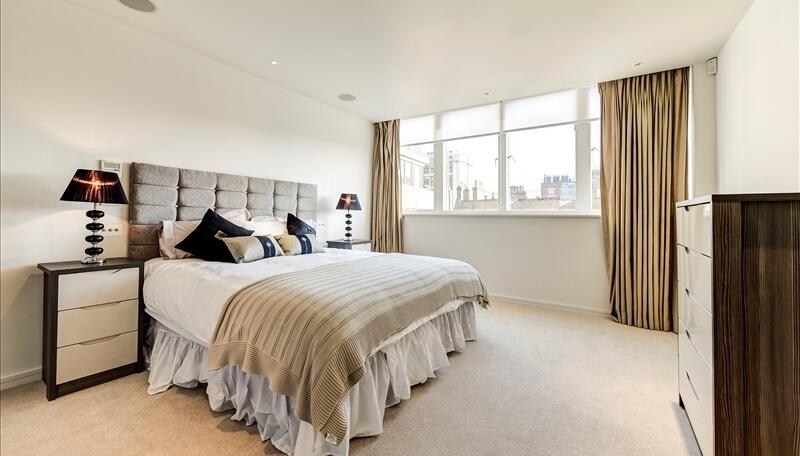 1 bed 1st Floor Flat for rent in Kensington. From Hamptons - Kensington