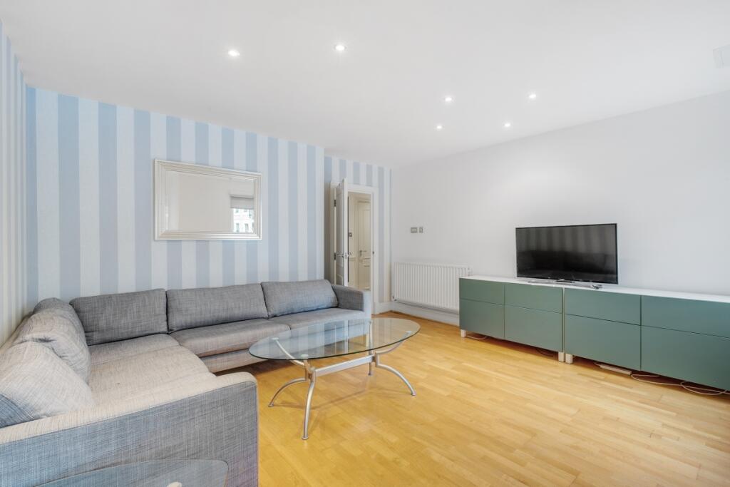 3 bed Apartment for rent in Kensington. From Hamptons - Kensington 3 bed Apartment for rent in Kensington. From Hamptons - Kensington