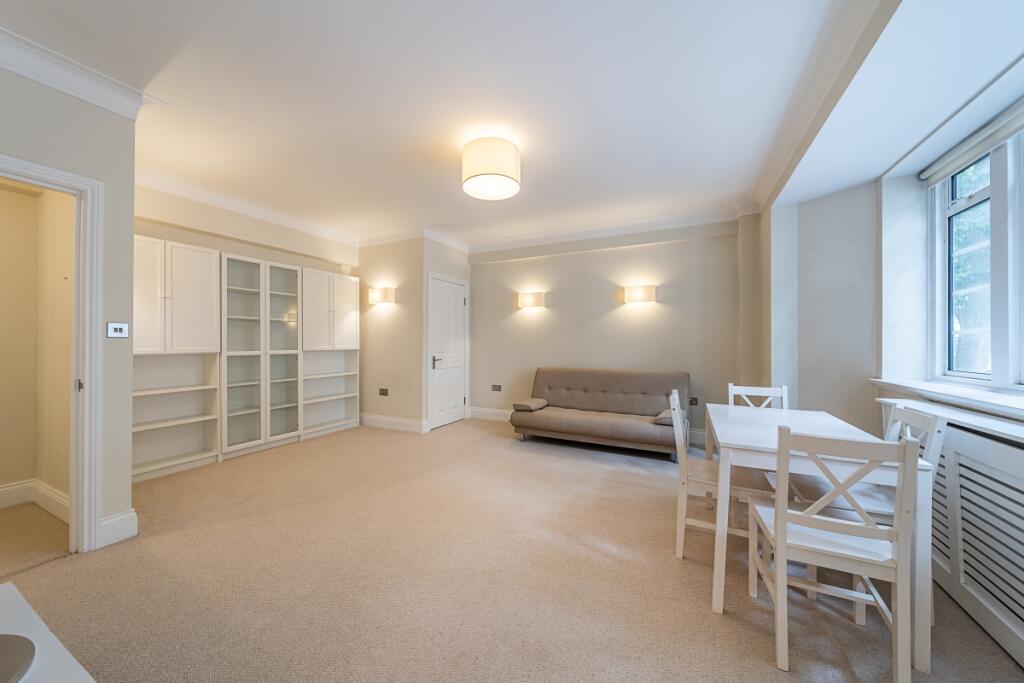 0 bed 1st Floor Flat for rent in Kensington. From Hamptons - Kensington