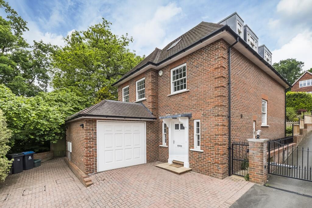 5 bed Detached for rent in New Malden. From Hamptons - Kingston