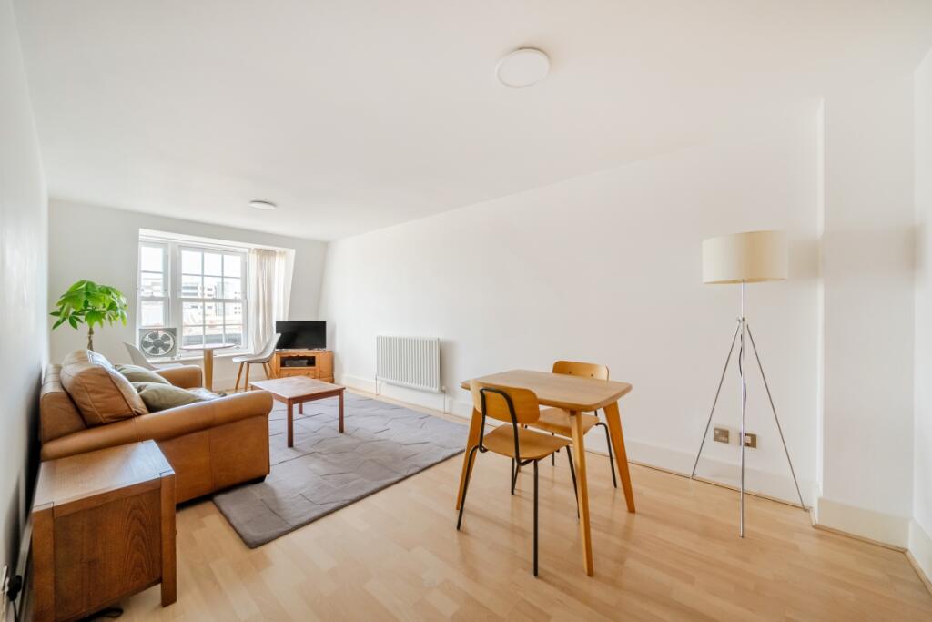 2 bed Apartment for rent in Kingston upon Thames. From Hamptons - Kingston