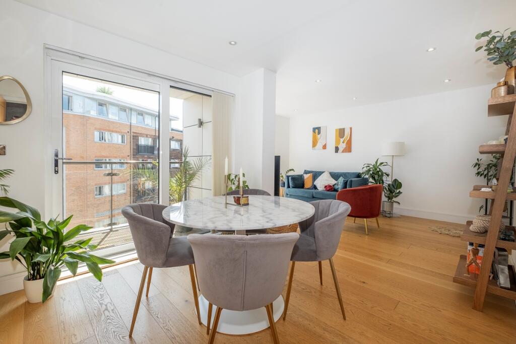1 bed Apartment for rent in Kingston upon Thames. From Hamptons - Kingston