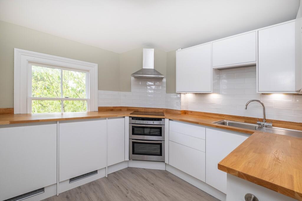 1 bed Apartment for rent in Kingston upon Thames. From Hamptons - Kingston 1 bed Apartment for rent in Kingston upon Thames. From Hamptons - Kingston