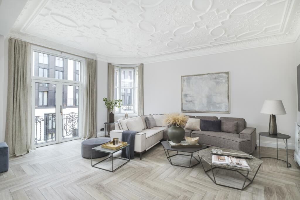 7 bed 1st Floor Flat for rent in Chelsea. From Hamptons Sales - Knightsbridge