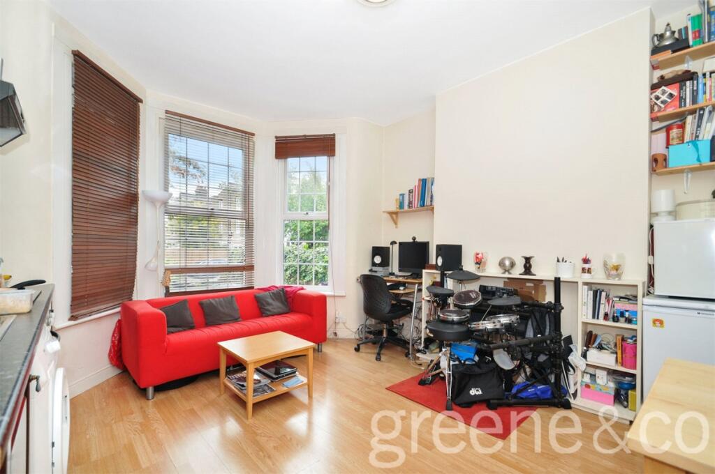 1 bed Flat for rent in Hornsey. From Hamptons International Sales - Muswell Hill