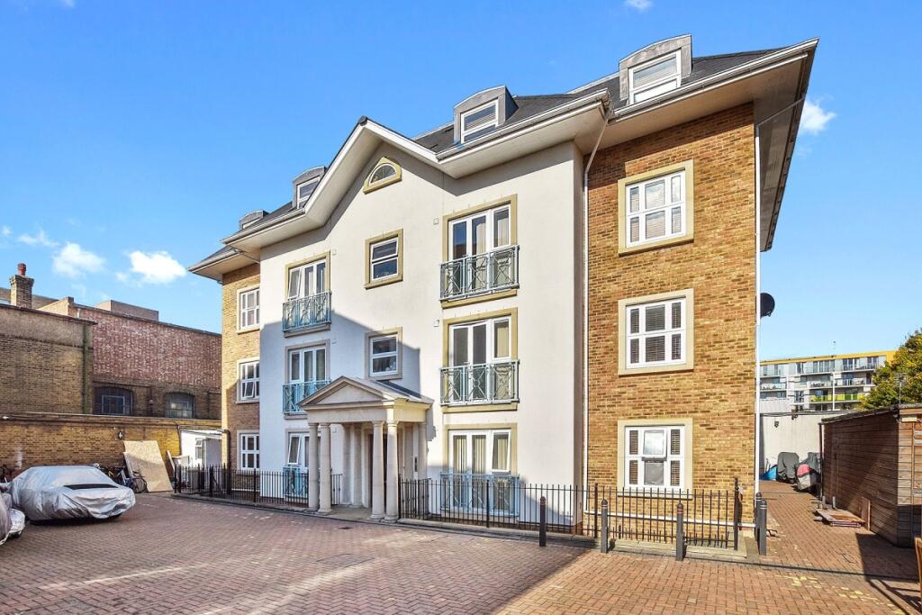 2 bed Apartment for rent in Hornsey. From Hamptons International Sales - Muswell Hill