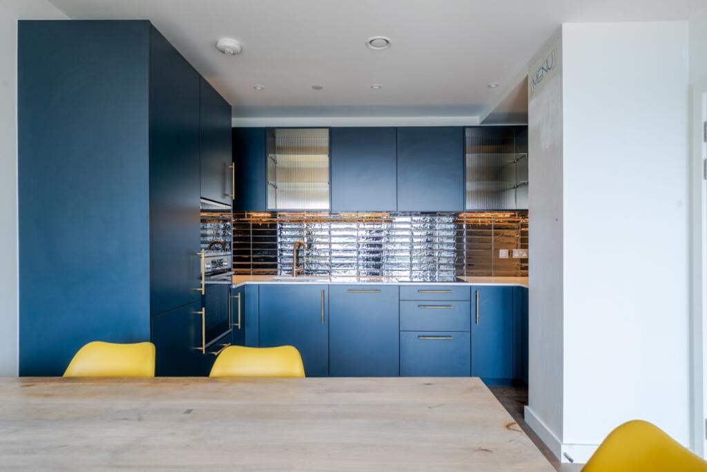 2 bed 1st Floor Flat for rent in Hornsey. From Hamptons - Muswell Hill