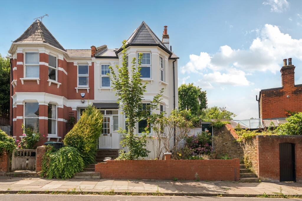 3 bed Semi Detached for rent in Wood Green. From Hamptons - Muswell Hill