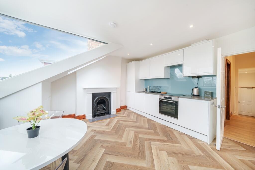 2 bed 1st Floor Flat for rent in Wood Green. From Hamptons - Muswell Hill