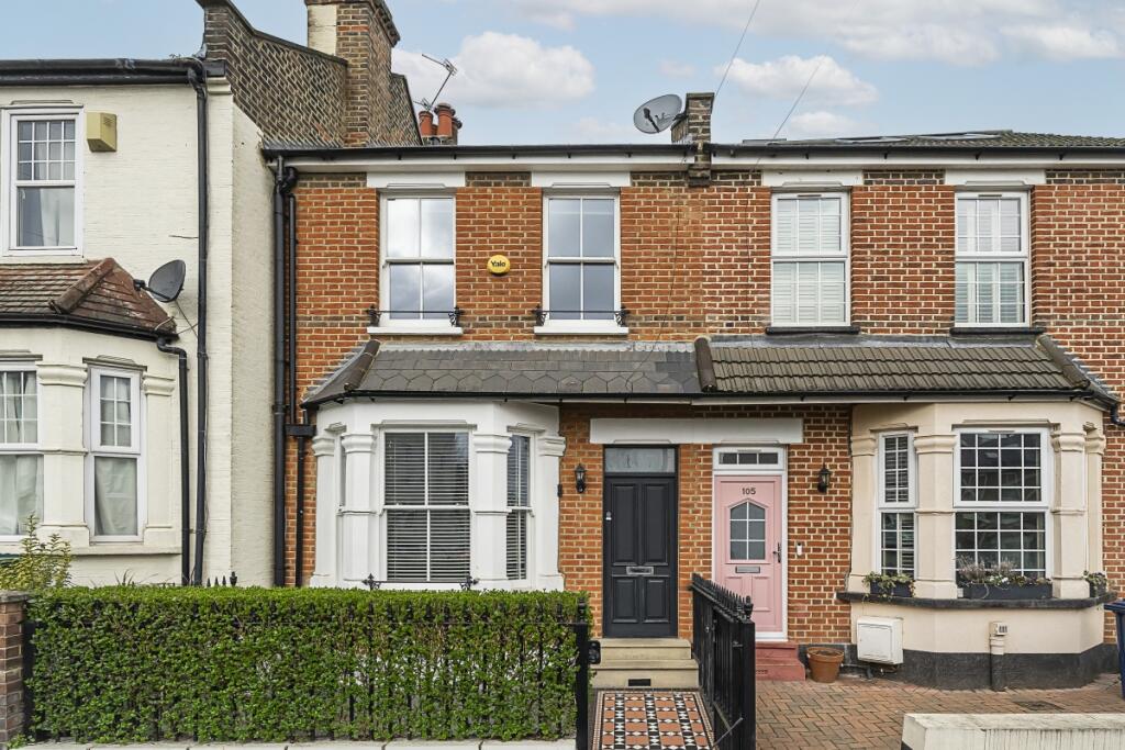 4 bed Mid Terraced House for rent in Friern Barnet. From Hamptons - Muswell Hill