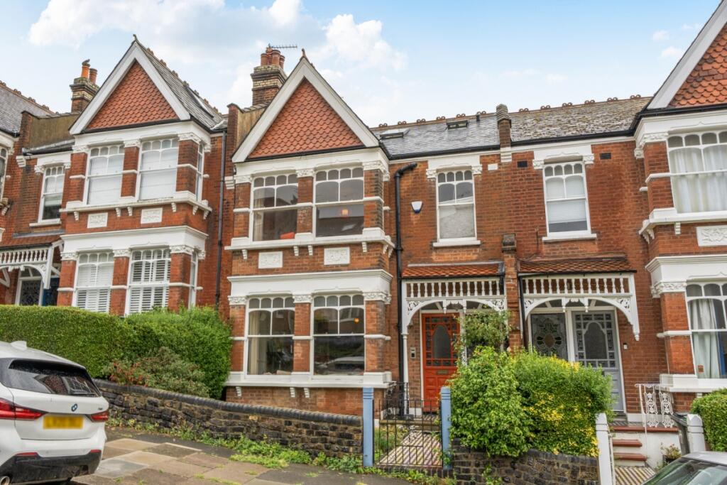 6 bed Detached for rent in Hornsey. From Hamptons - Muswell Hill 6 bed Detached for rent in Hornsey. From Hamptons - Muswell Hill