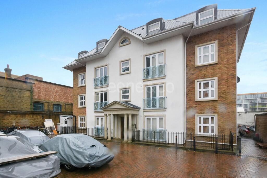 2 bed 1st Floor Flat for rent in Hornsey. From Hamptons - Muswell Hill