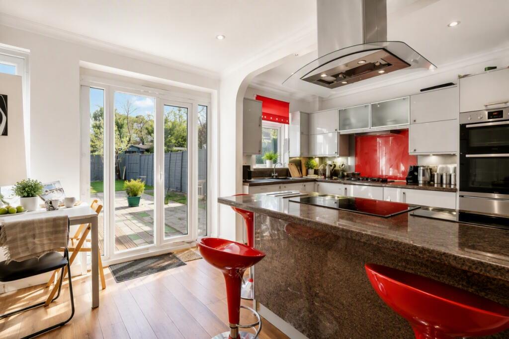 7 bed Semi Detached for rent in Friern Barnet. From Hamptons - Muswell Hill