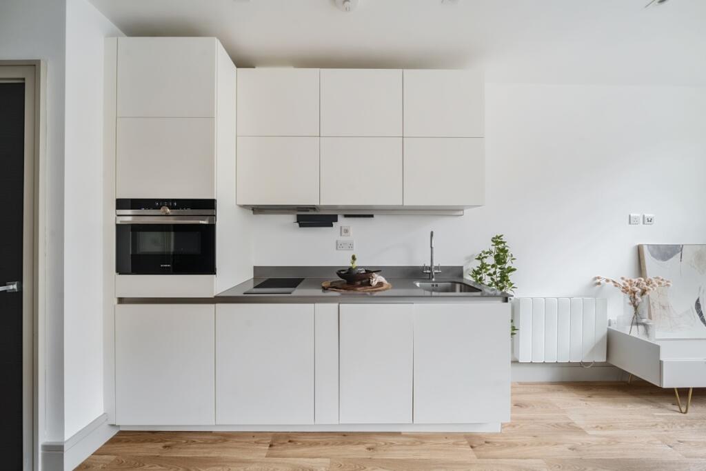 4 bed Apartment for rent in Tottenham. From Hamptons - Muswell Hill 4 bed Apartment for rent in Tottenham. From Hamptons - Muswell Hill