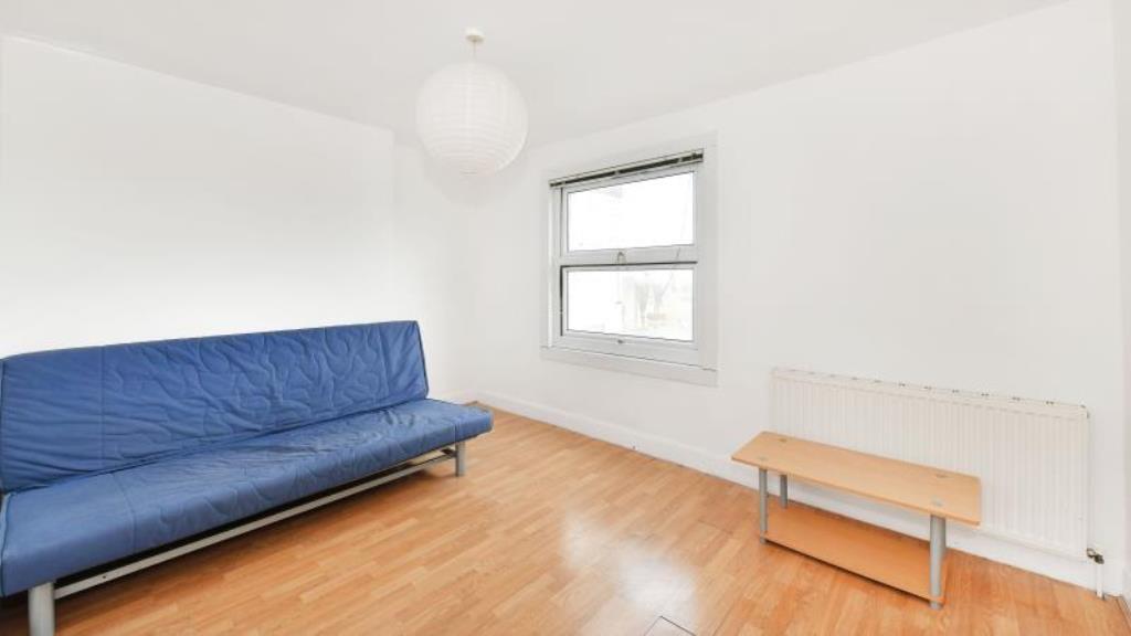 1 bed 1st Floor Flat for rent in Wood Green. From Hamptons - Muswell Hill