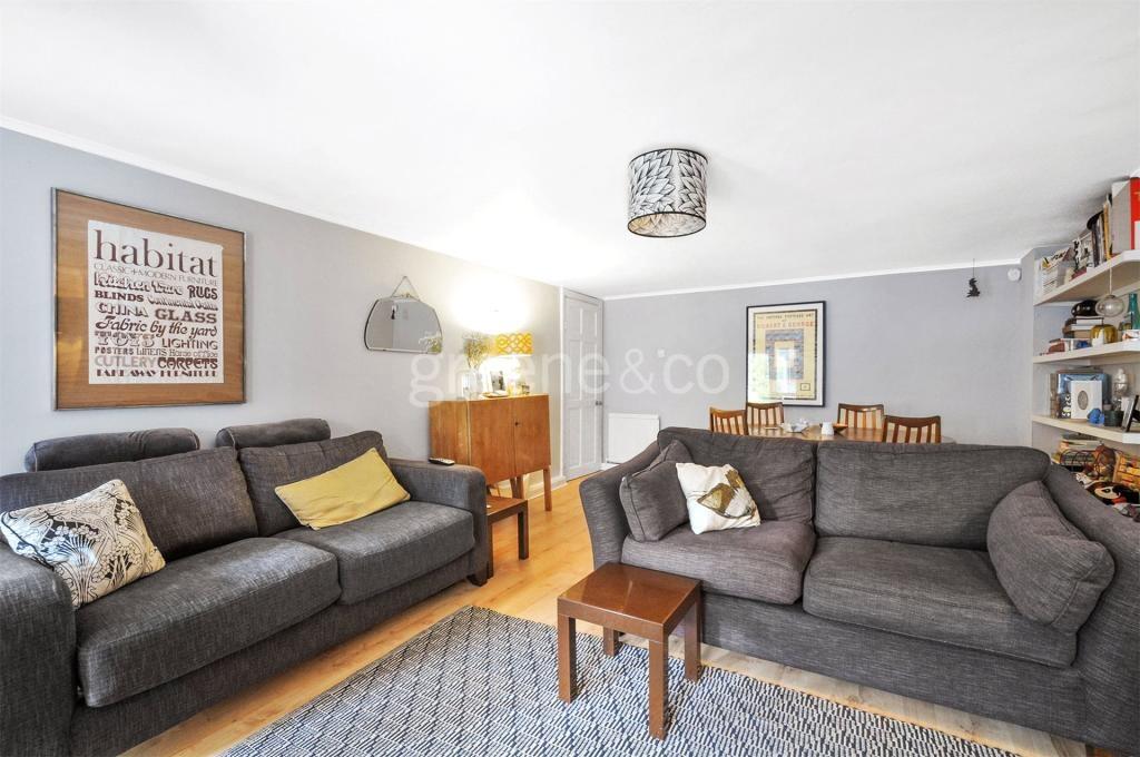 1 bed 1st Floor Flat for rent in Hornsey. From Hamptons - Muswell Hill