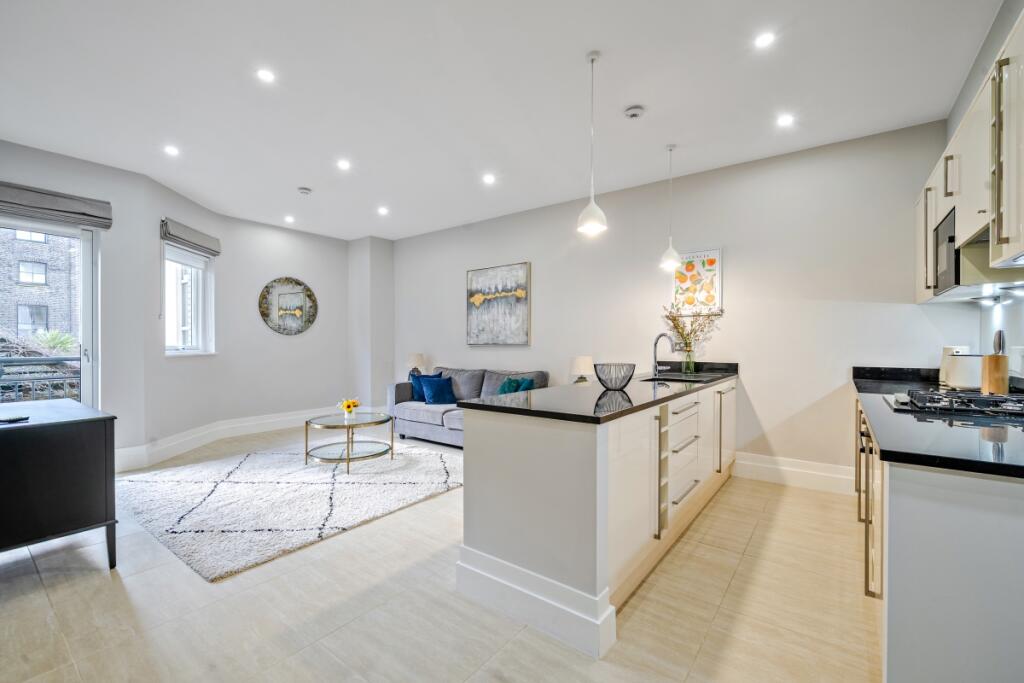 2 bed 1st Floor Flat for rent in Paddington. From Hamptons - Notting Hill